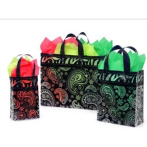 Nashville Wraps Paisley Flourish Gift Bags NWOT
